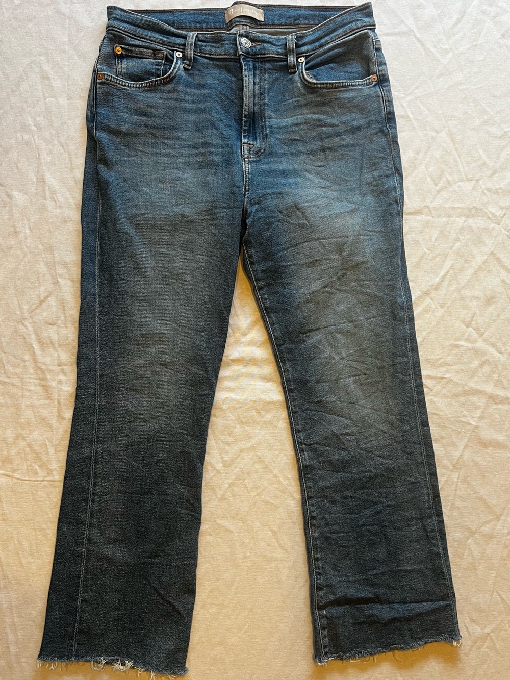 7 For All Mankind HW Slim Kick Frayed Sz 31